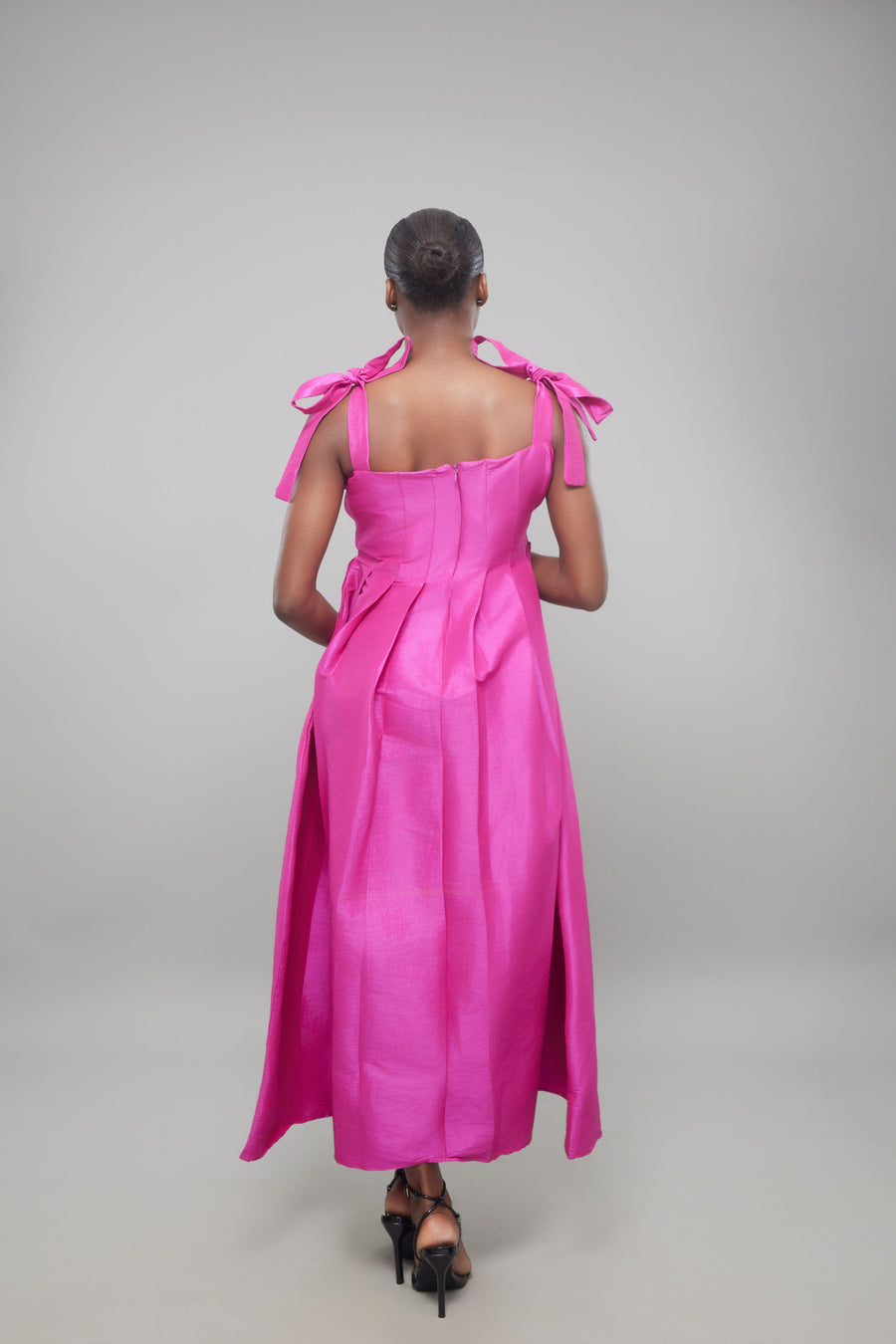 ROBE RONI ROSE