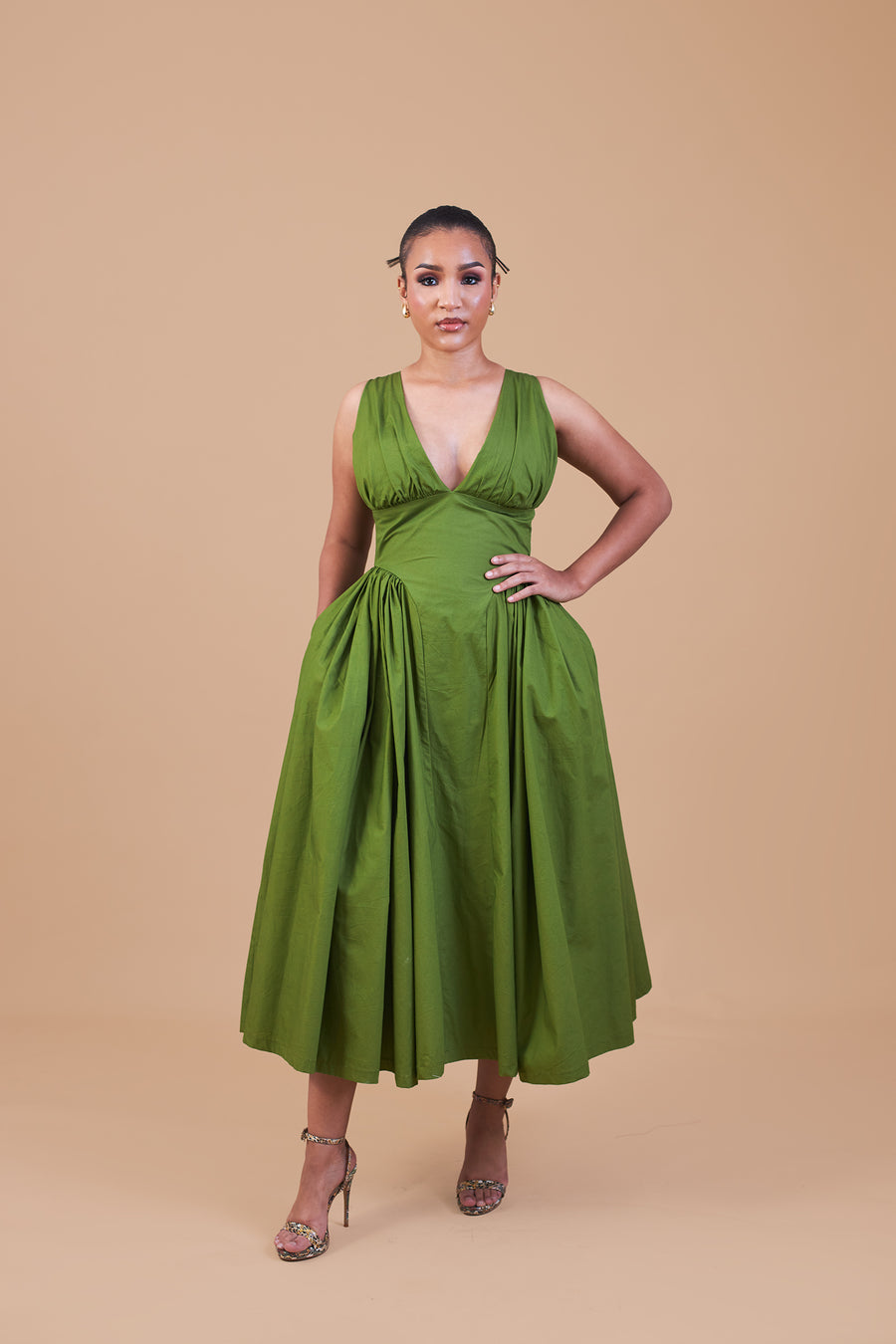 ROBE SUMBO VERT OLIVE