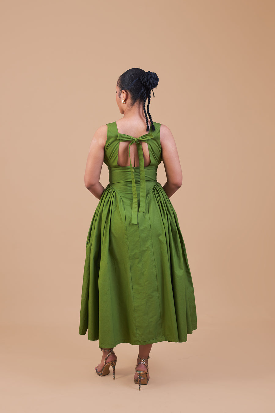 ROBE SUMBO VERT OLIVE